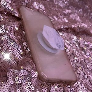 Clear iPhone 6s case with a pop socket